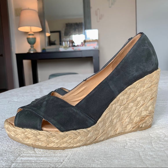Michael Kors Shoes - ☀️Kors Michael Kors Black Open Toe Espadrille